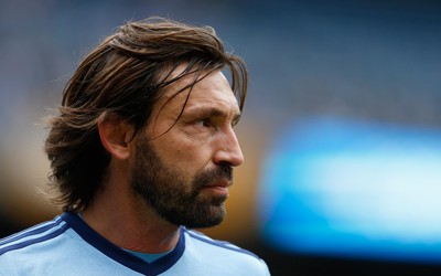 爱赢电竞快讯-金玟哉面对媒体幽默回应